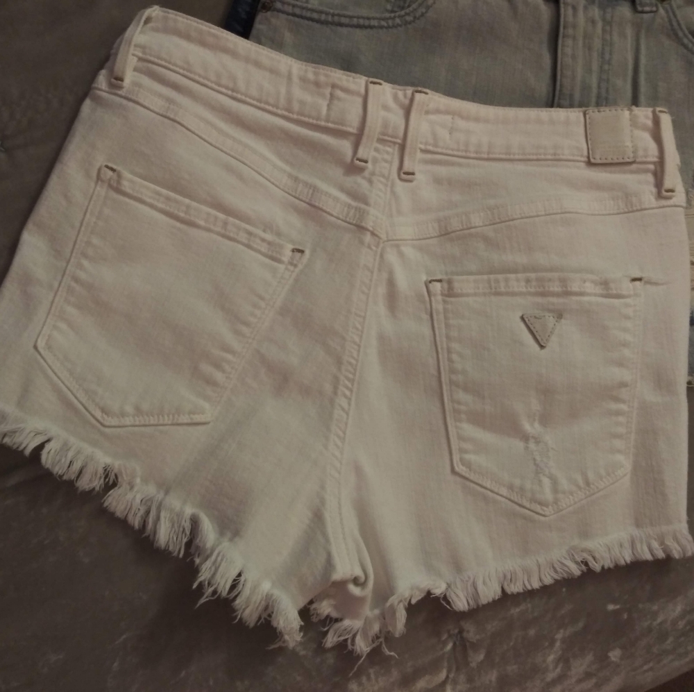 Guess white distressed short shorts! - Picture 6 of 6